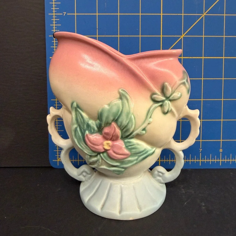 Vintage Hull Art Pottery Wildflower Vase W-5-6.5 Pink Blue Matte Cornucopia 6.75